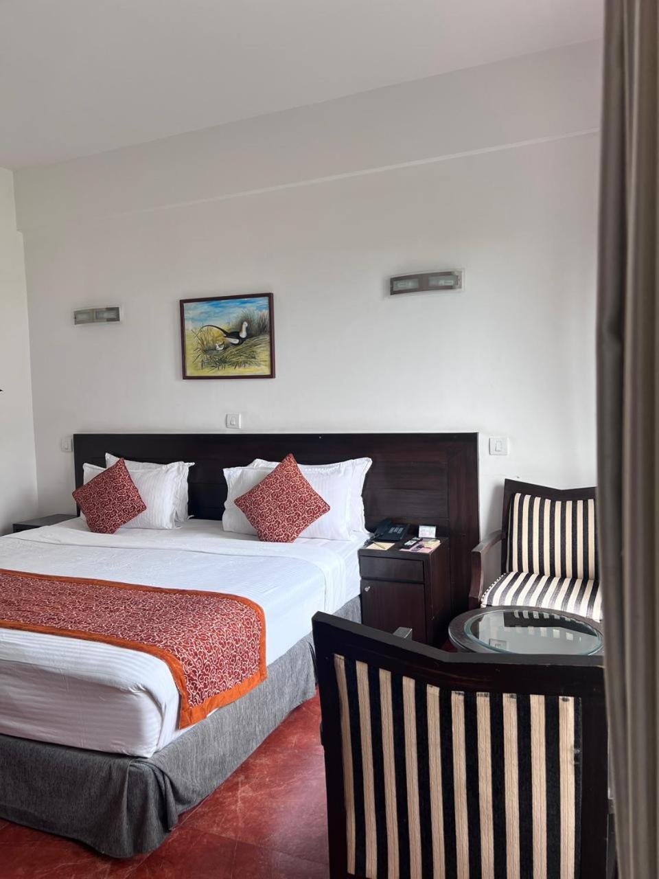Waterfront Resort By Kgh Group Pokhara Bagian luar foto