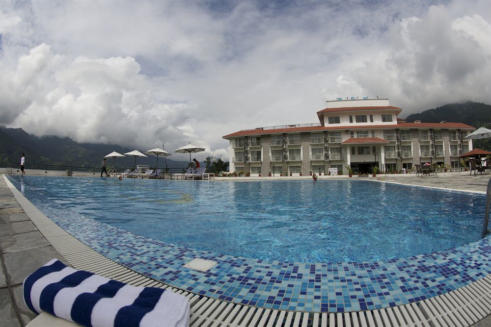 Waterfront Resort By Kgh Group Pokhara Bagian luar foto