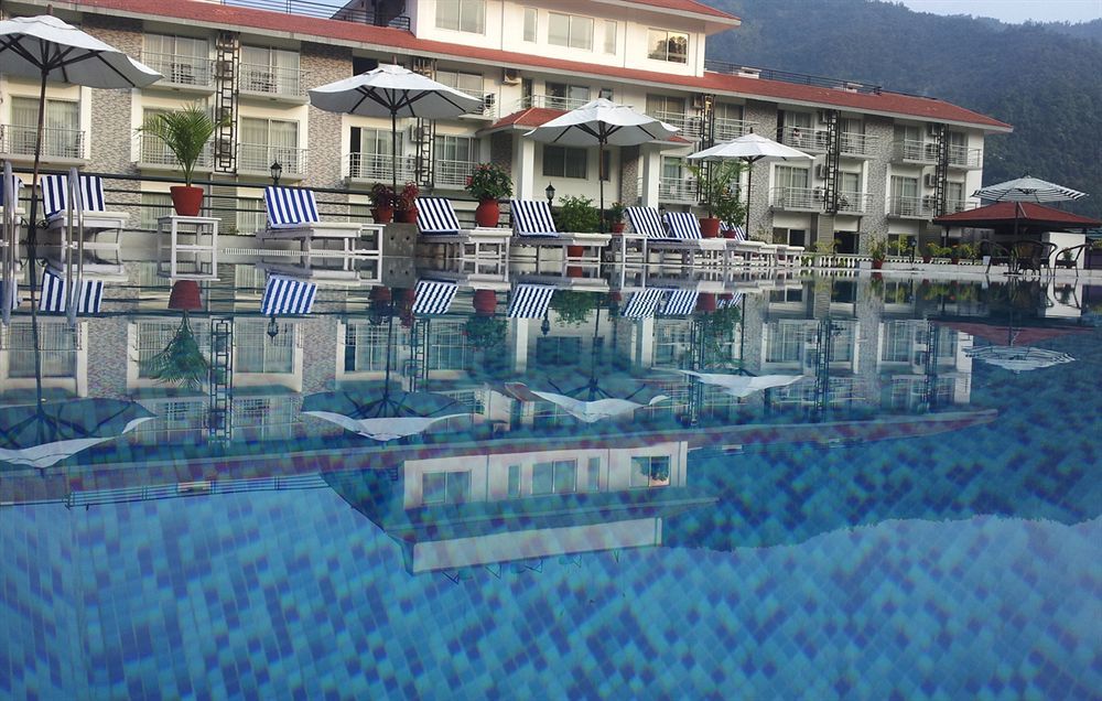 Waterfront Resort By Kgh Group Pokhara Bagian luar foto