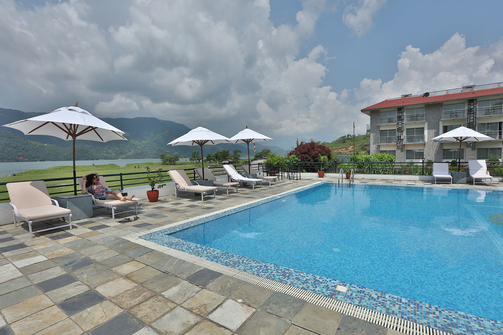 Waterfront Resort By Kgh Group Pokhara Bagian luar foto