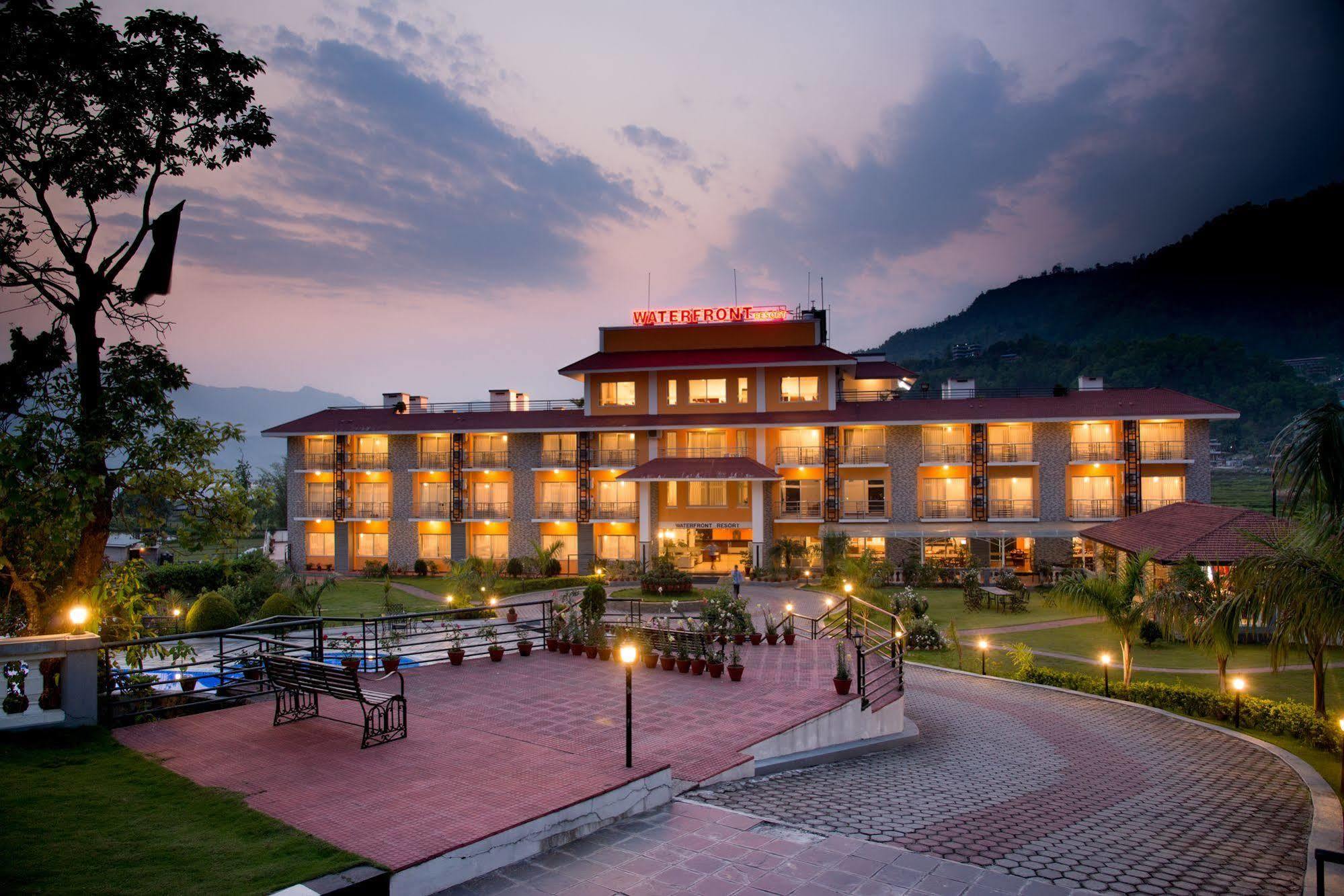 Waterfront Resort By Kgh Group Pokhara Bagian luar foto