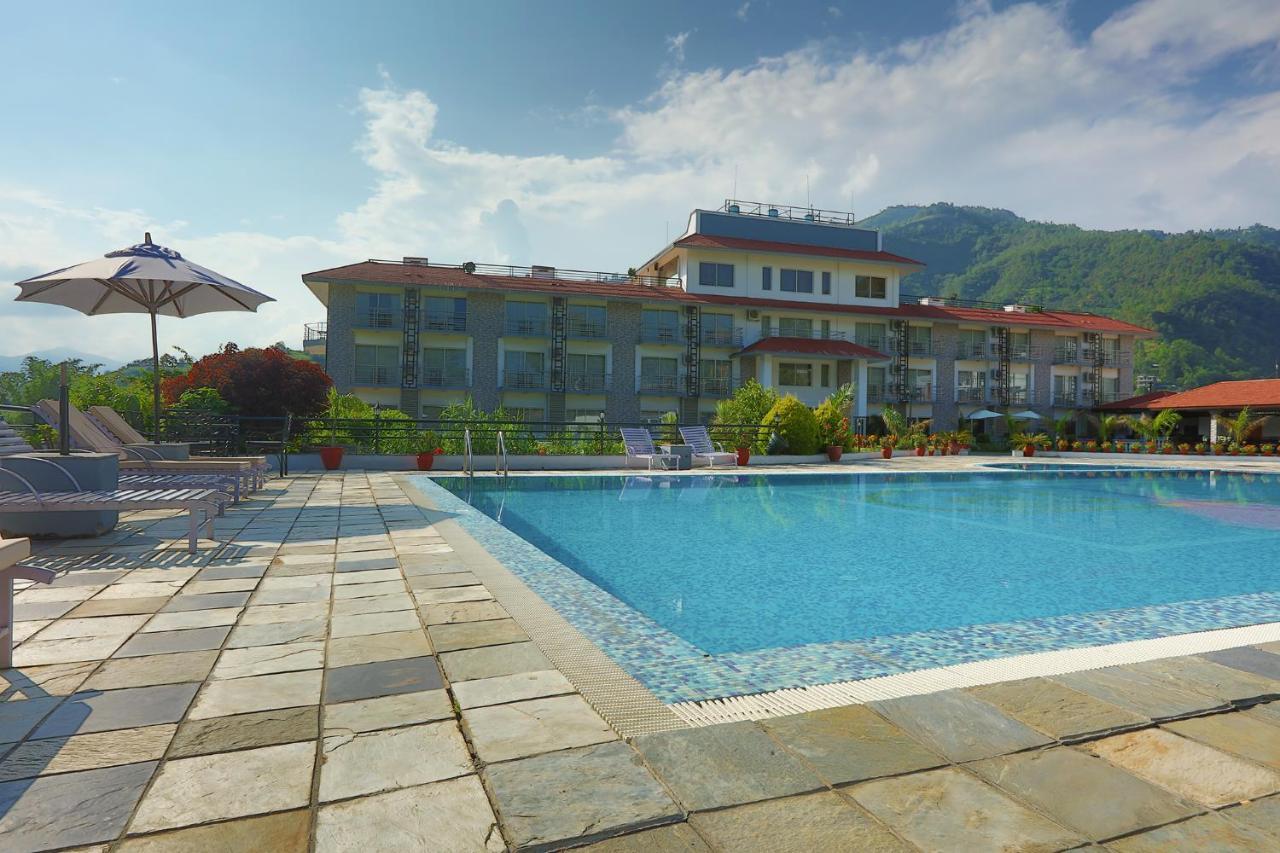 Waterfront Resort By Kgh Group Pokhara Bagian luar foto